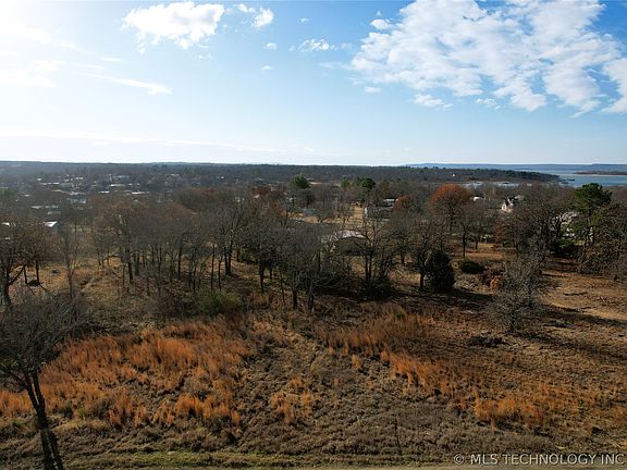 3rd image of 5 E 1146th Rd