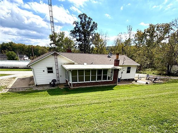 4th image of 5711 Fairdale Dr