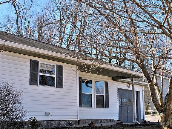 2nd image of 630 Kamran Dr NW