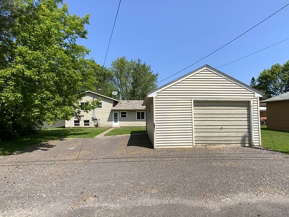 8 Maple back garage_07092025