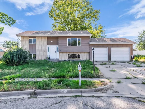 749 N Colonial Ave, Layton, UT 84041