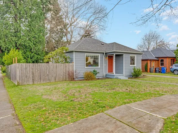 9144 SE Alder St, Portland, OR 97216