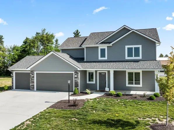 10926 Carob Thorn Trl, Roanoke, IN 46783
