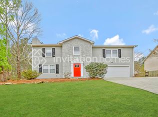 1724 Emerson Lake Cir, Snellville, GA 30078