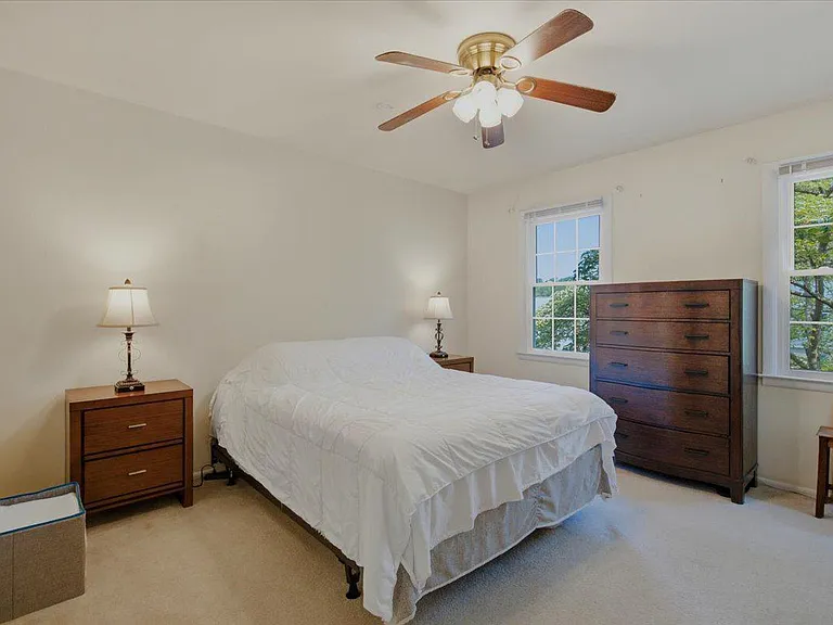 899 Holborn Ct #899 — Photo 22