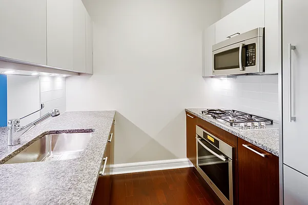 Sold by Oxford Property Group | media 8