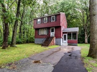 41 Canterbury Dr, Reading, MA 01867