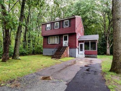 41 Canterbury Dr, Reading, MA, 01867