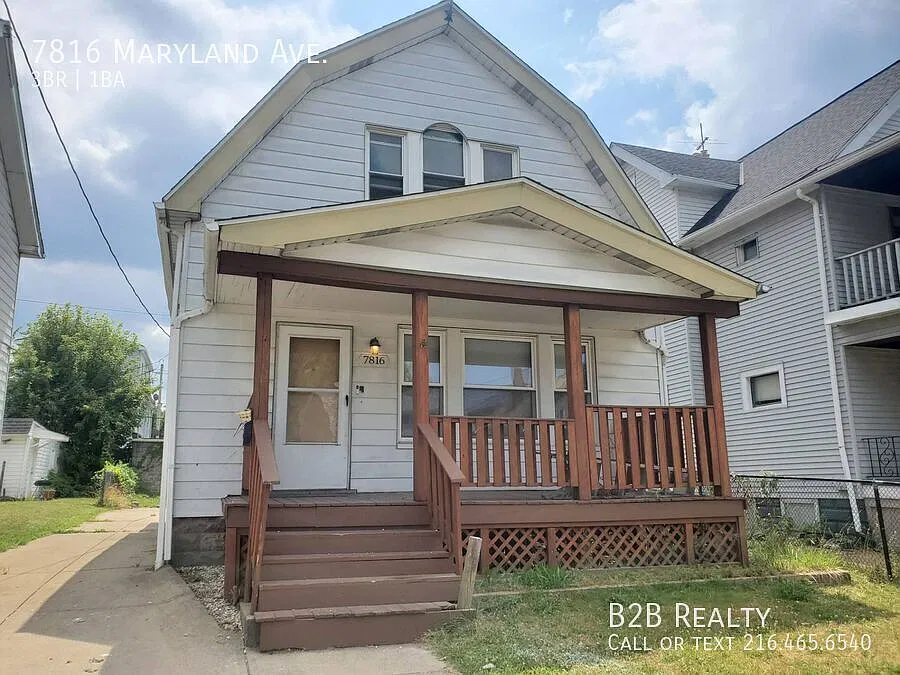 Charming 3-Bedroom Property in Prime Location — Photo 1