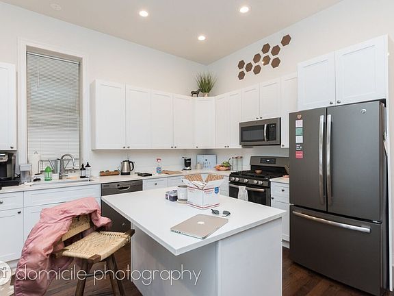 5th image of 1314 W Wrightwood Ave #1B