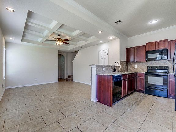 4th image of 4921 Appleseed Ct