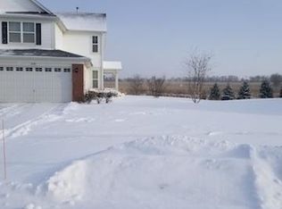510 Majestic Ln, Oswego, IL 60543