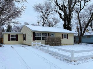 1333 Manchester Dr, South Bend, IN 46615