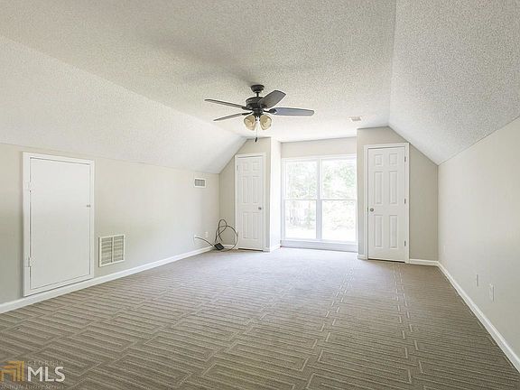 4th image of 1025 Crown Corners Dr #16