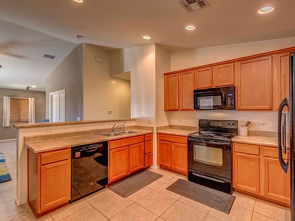 938 E Ashburn Mountain Dr__021