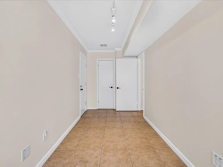 609 Peerman Pl — Photo 21