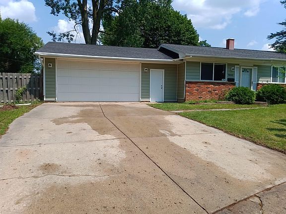 5th image of 3800 Glenbrook Dr