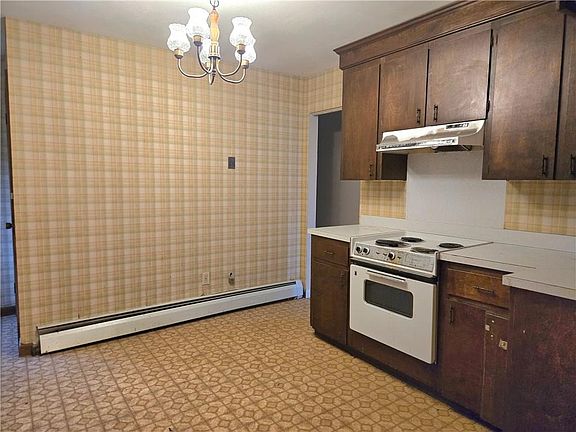 5th image of 103 Windward Dr