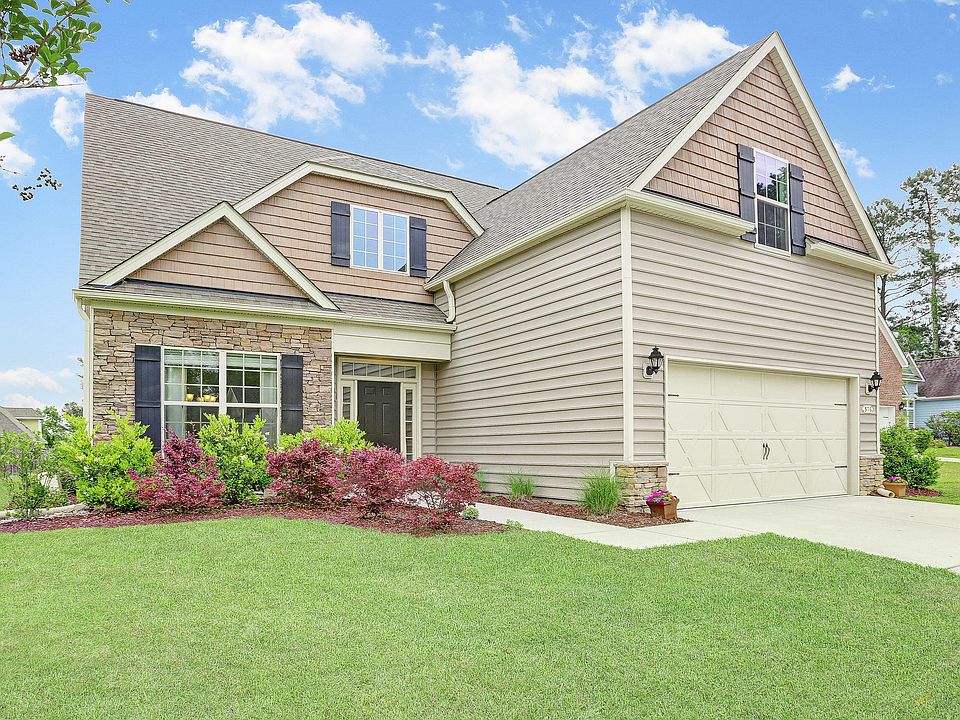 1st image of 576 Lune Court