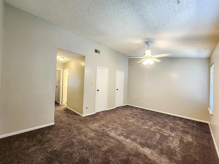 17742 Kings Park Ln — Photo 18