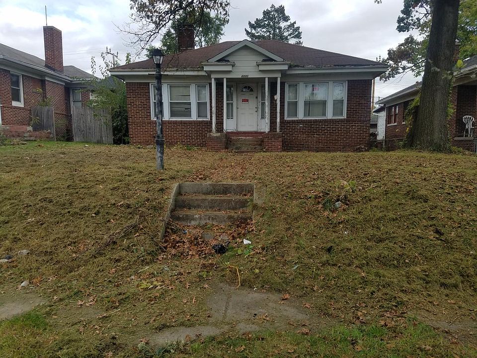 2nd image of 4445 Washington St