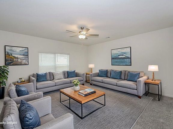 5th image of 1317 Woodwinds Dr