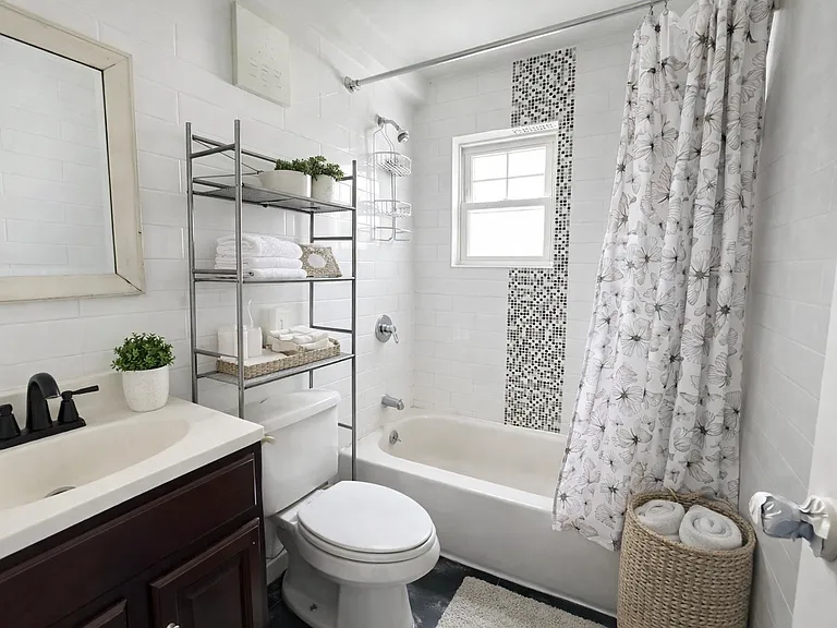 142 Autumn Ave #1 — Photo 10