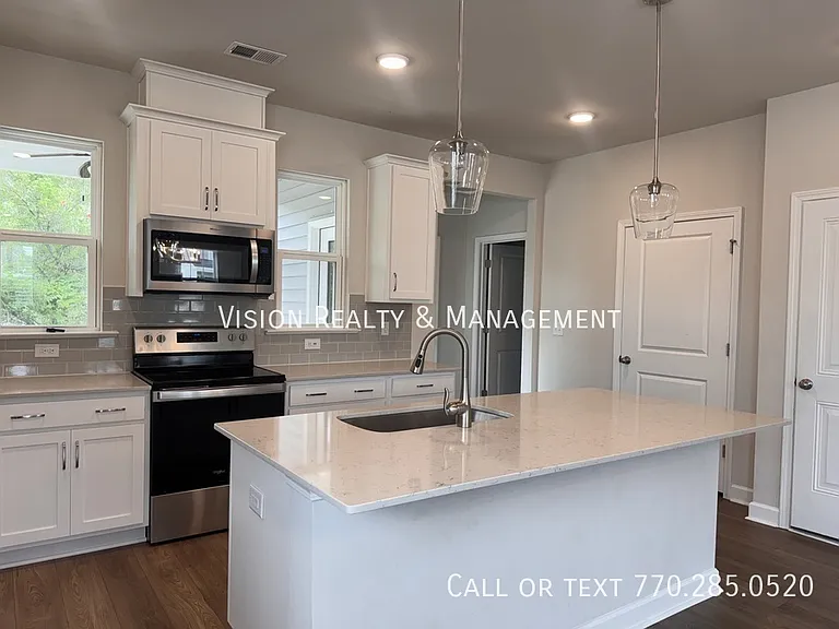 141 Winding River Dr — Photo 9