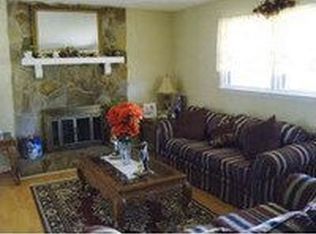 86 Village Way, Lawrenceville, GA
