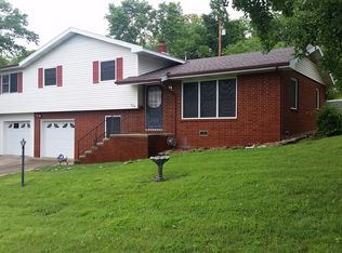 509 W Hensley St, Branson, MO 65616