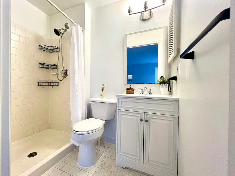 1111 Castle Harbor Pl #1A — Photo 13