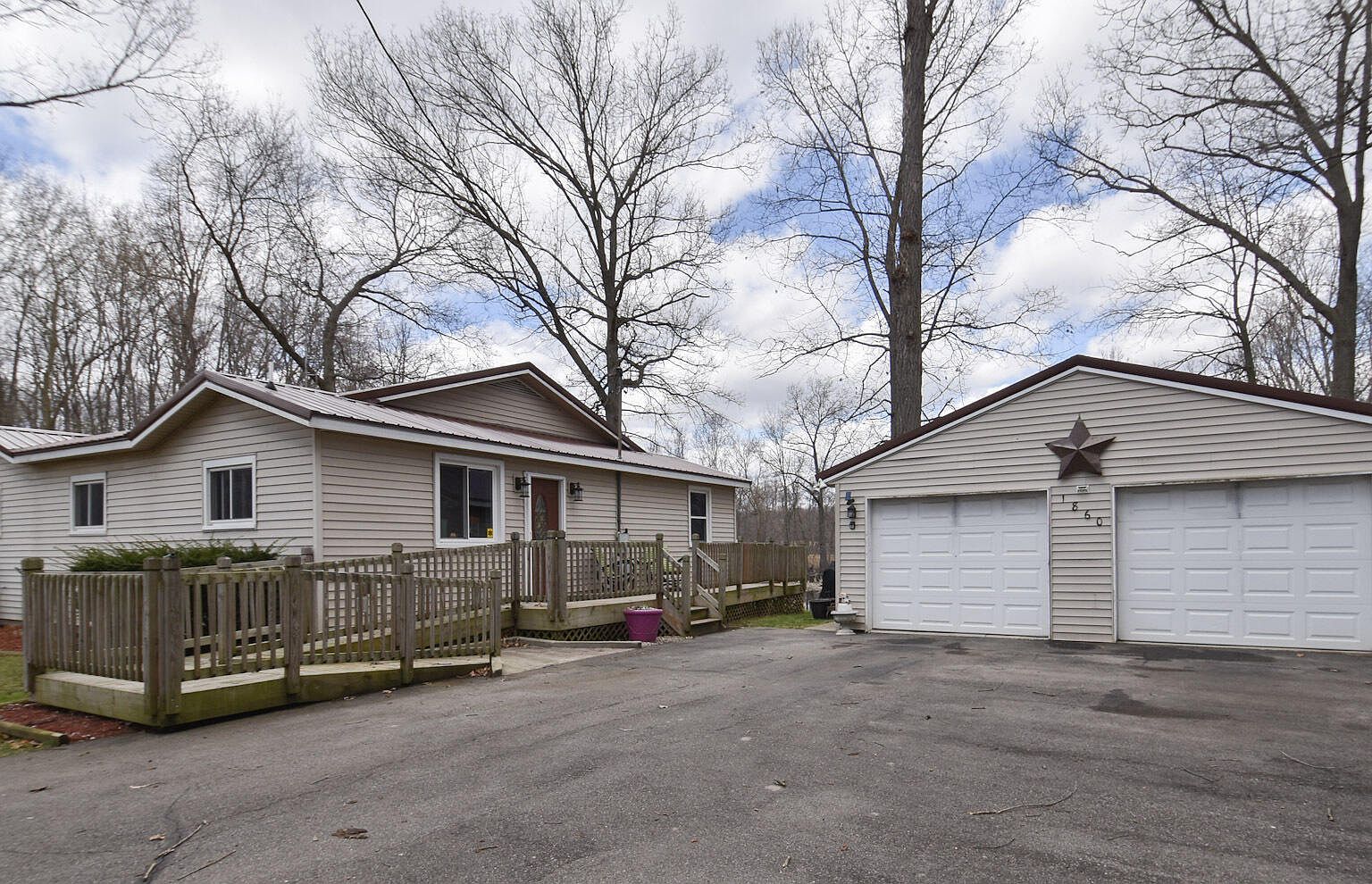 1860 E Liberty Rd, Clarklake, MI 49234 Zillow