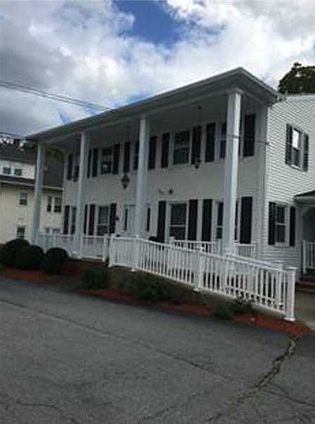 1st image of 1352 Smith St