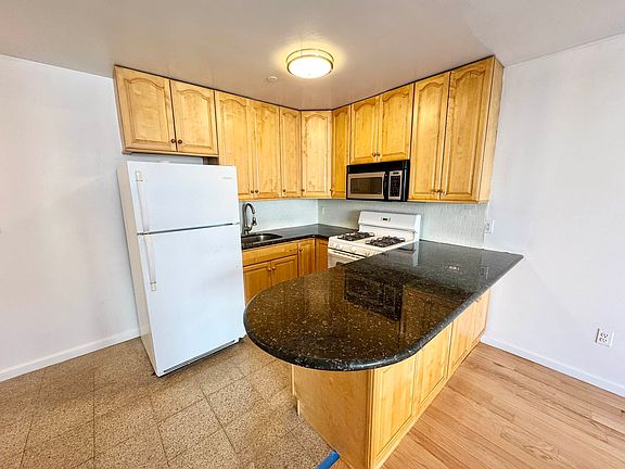 2nd image of 667 Grand St #3C