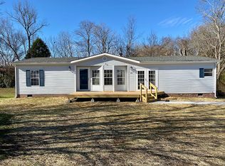 608 Lark St, Athens, TN 37303