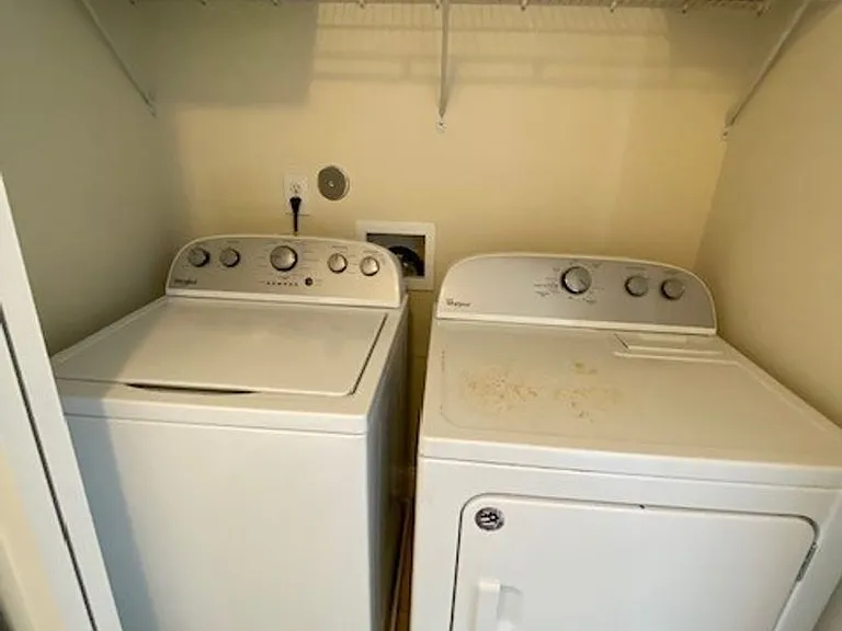 3225 Belmont Cir — Photo 21