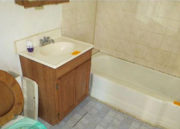 4th image of 654 Ingraham Ave