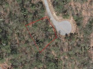 334 Juniper Berry Ln, Zirconia, NC 28790