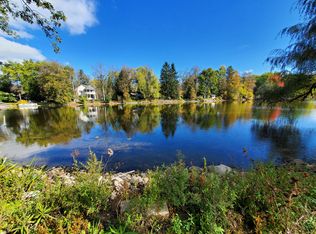 12618 N Shoreland Pkwy, Mequon, WI 53092