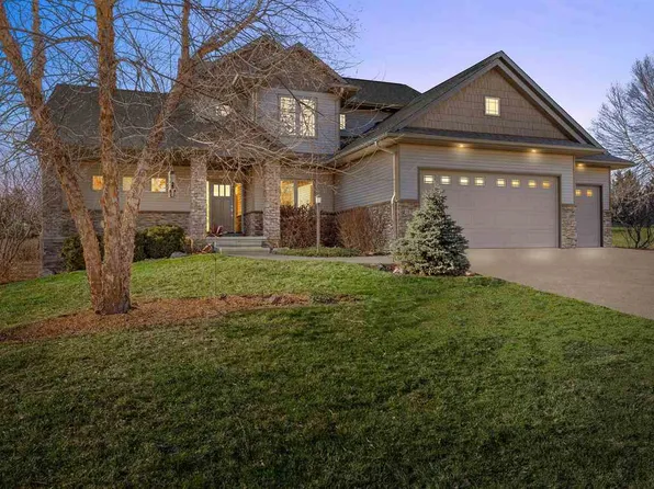 2878 Ash Ct, Coralville, IA 52241