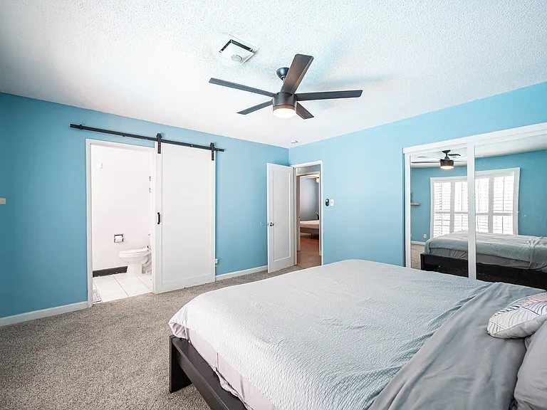 1313 Hillside Pl — Photo 10