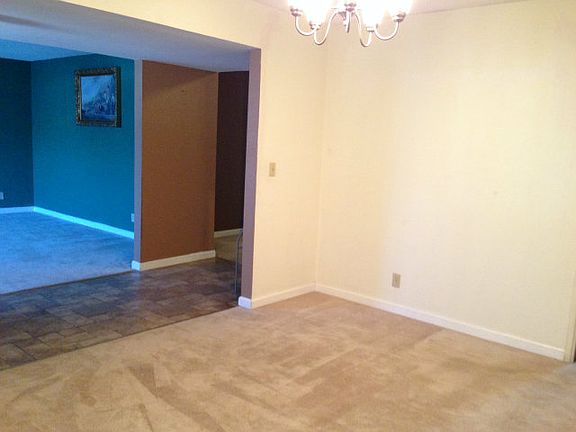 2nd image of 4987 Wellington Park Dr