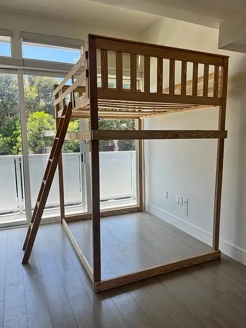 Studio, 325 sqft, $1,799 — Photo 4