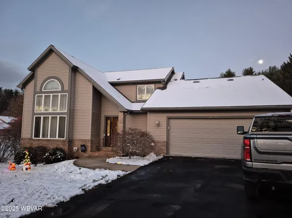 1363 W Cardinal Dr, Lock Haven, PA 17745