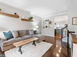 3090 Raking Leaf Dr, Abingdon, MD 21009