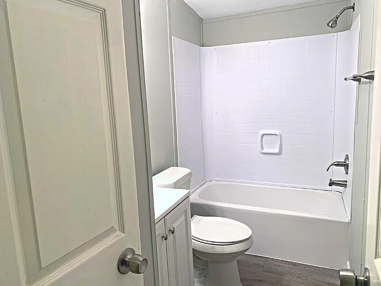 5827 Dylan Dr — Photo 7