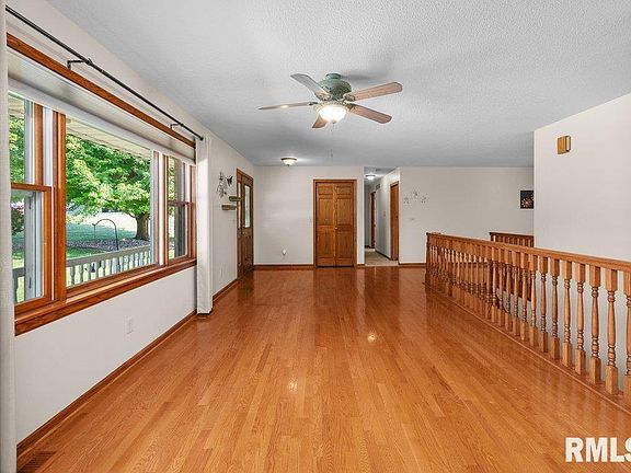 3rd image of 6203 116th St