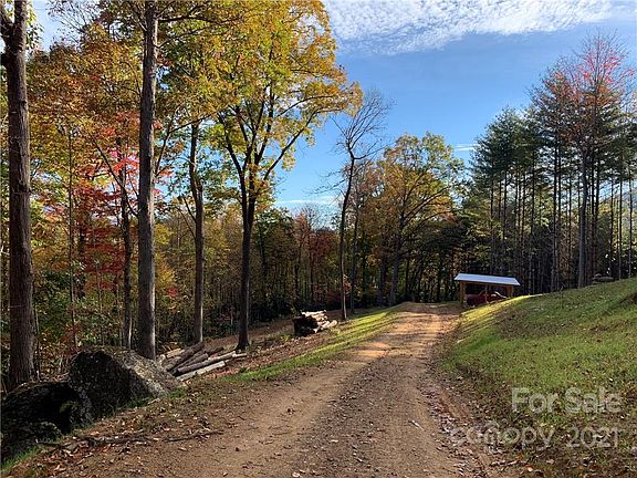 5th image of 357 Autumn View Dr