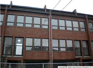 15 Kermit Ave, Staten Island, NY 10305