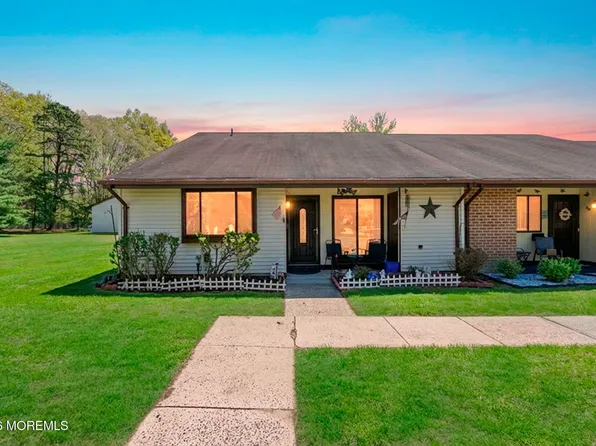 47 Wild Turkey Way #A, Manalapan, NJ 07726